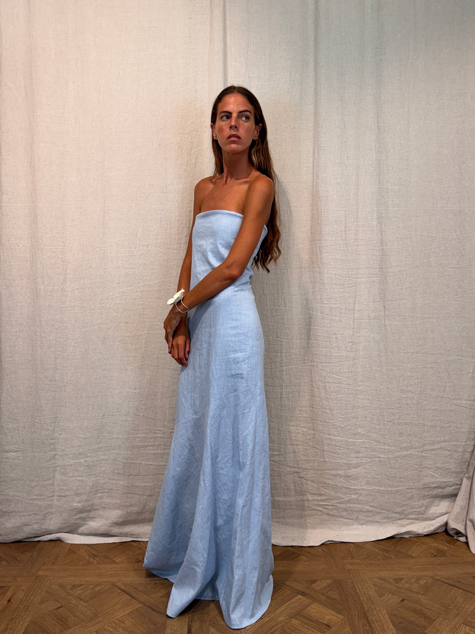 VESTIDO ARI LINO